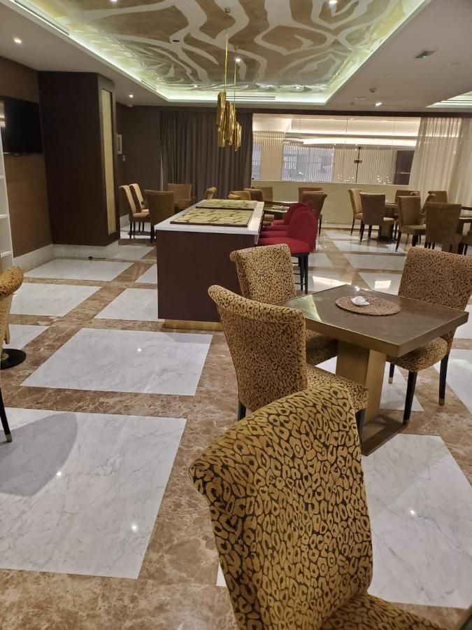 The B Premiere Hotel Doha Buitenkant foto